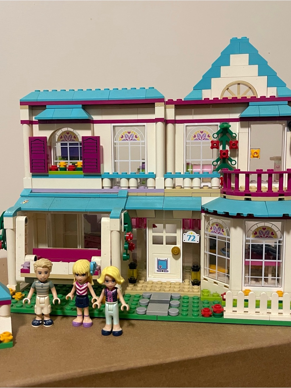 LEGO Friends Stephanie's House 41314 99% Complete w/ Minifigures & Instructions